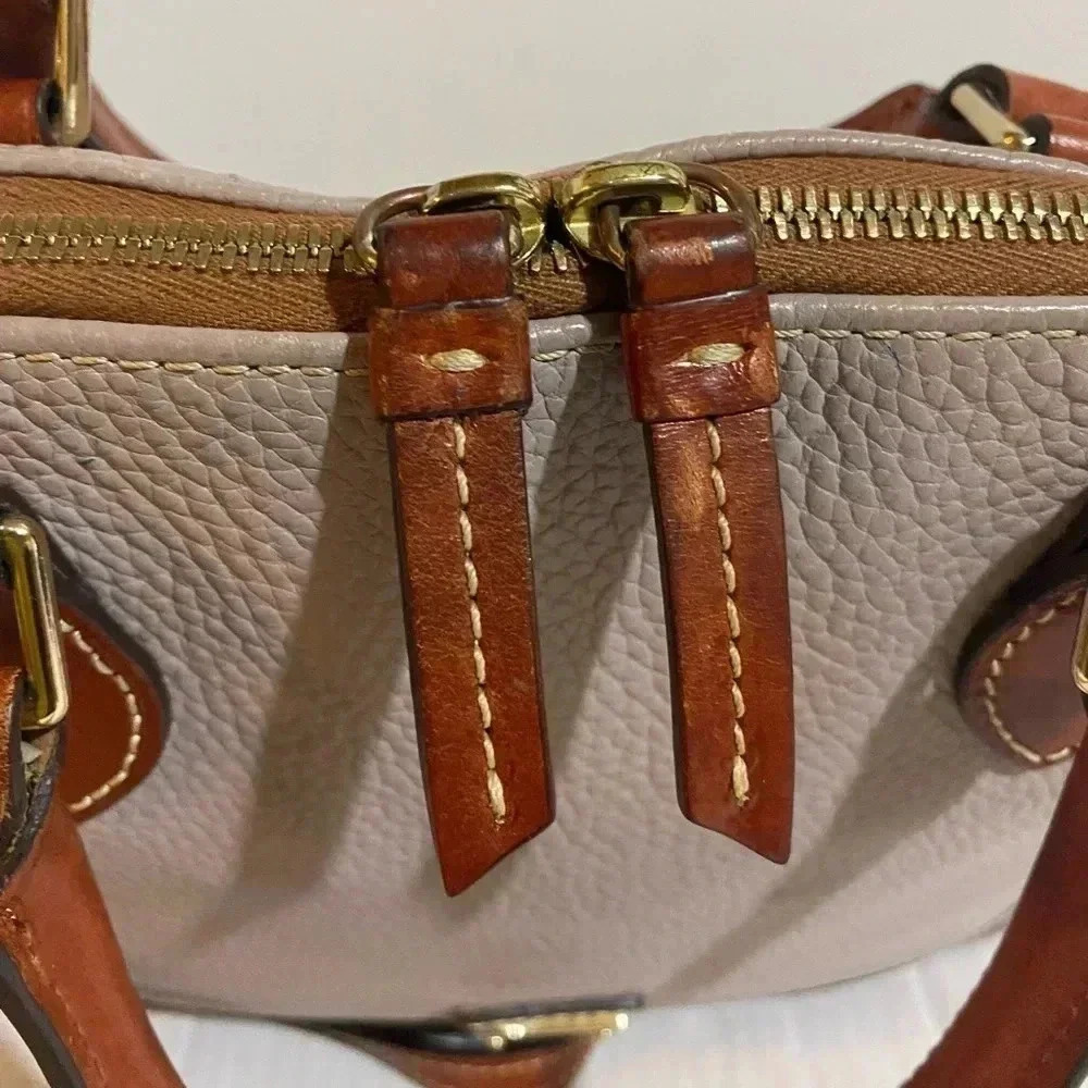 Dooney Bourke vintage grey leather satchel handbag - Picture 7 of 16